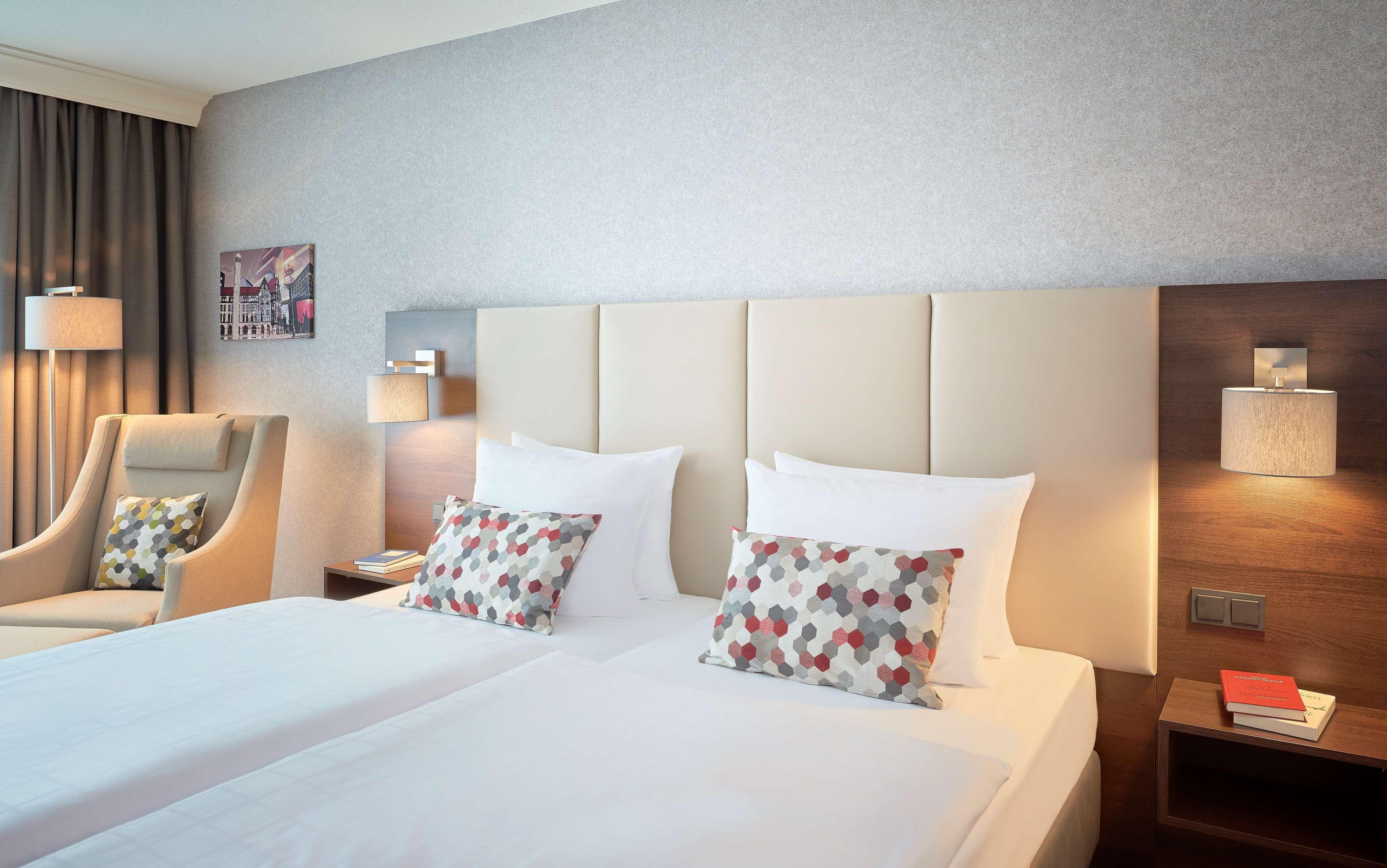 โดรินท์ อัน เดน เวสท์ฟาเลนฮ็อลเลิน ดอร์ทมุนด์ Hotel ภายนอก รูปภาพ