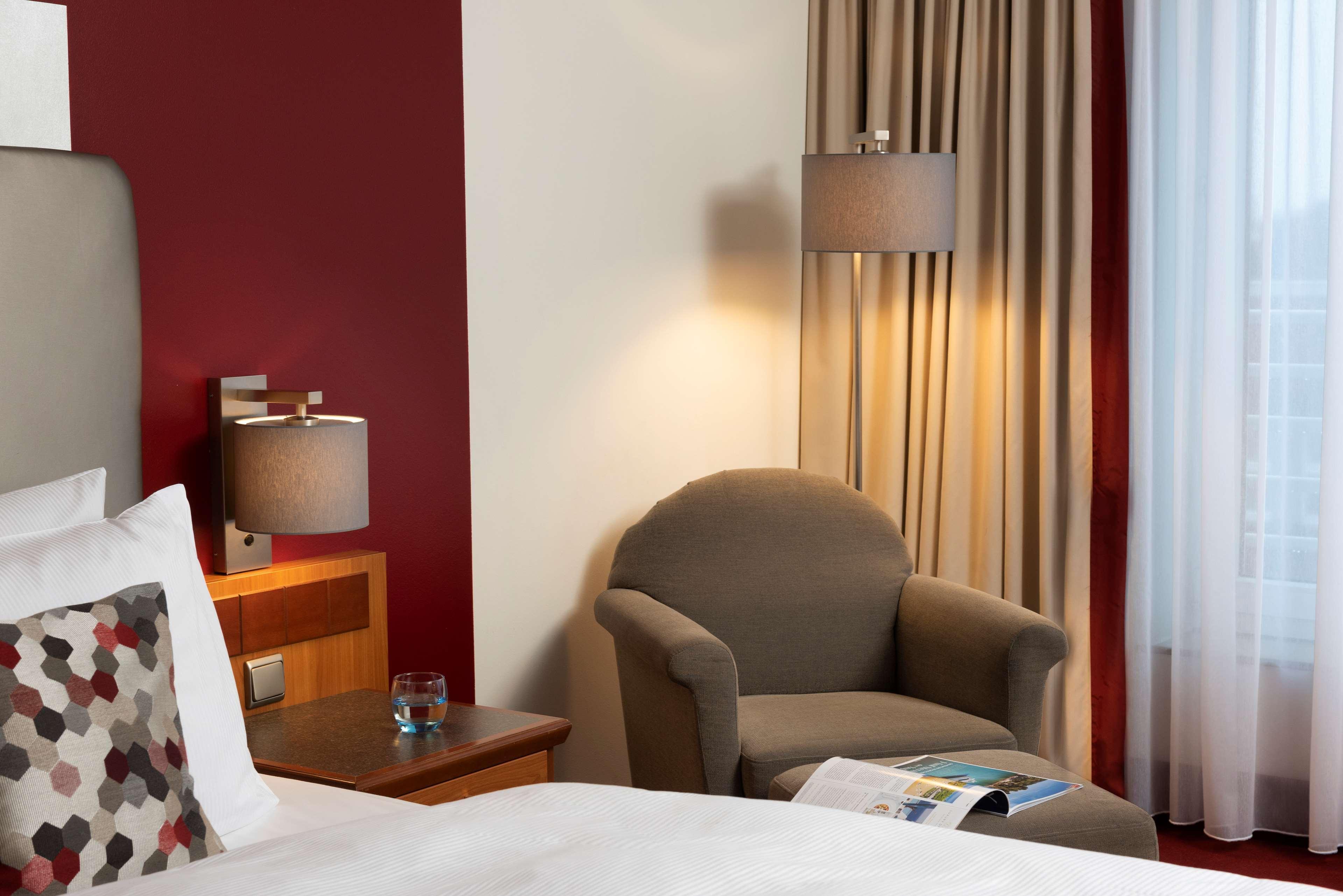 โดรินท์ อัน เดน เวสท์ฟาเลนฮ็อลเลิน ดอร์ทมุนด์ Hotel ภายนอก รูปภาพ