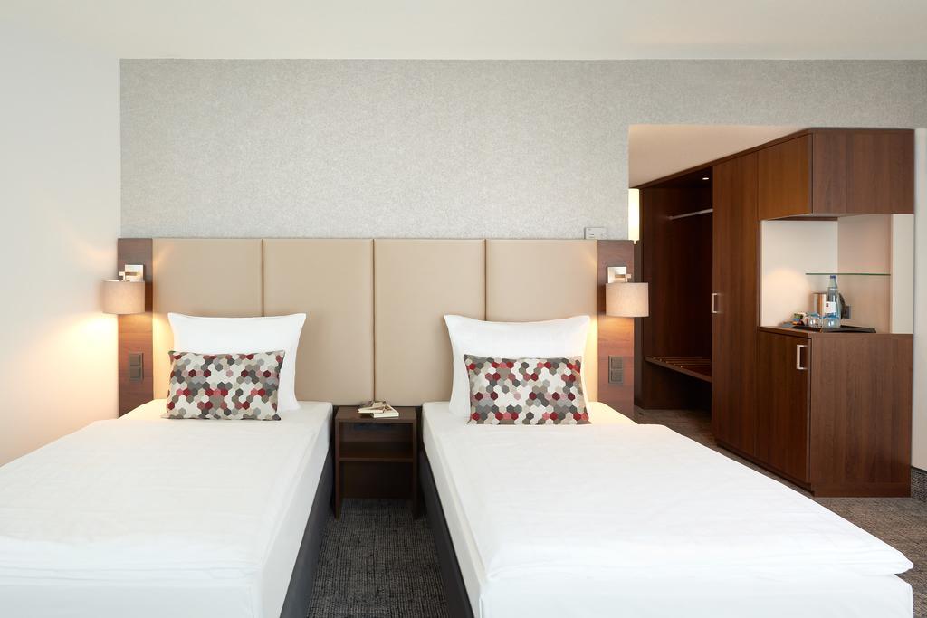 โดรินท์ อัน เดน เวสท์ฟาเลนฮ็อลเลิน ดอร์ทมุนด์ Hotel ภายนอก รูปภาพ